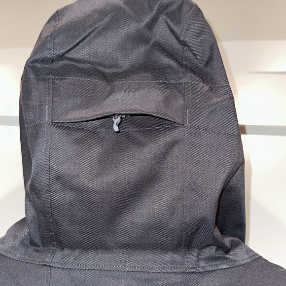 NWT Men’s Under Armour Storm Loose Fit Ski/Snowboard Jacket Sz L - Picture 12 of 17